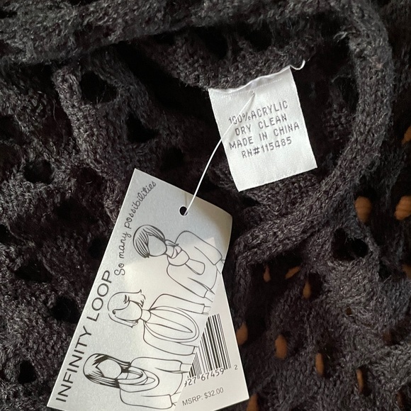 Infinity Loop Scarf - Picture 3 of 3